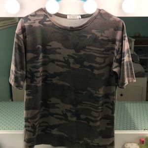 camo t-shirt